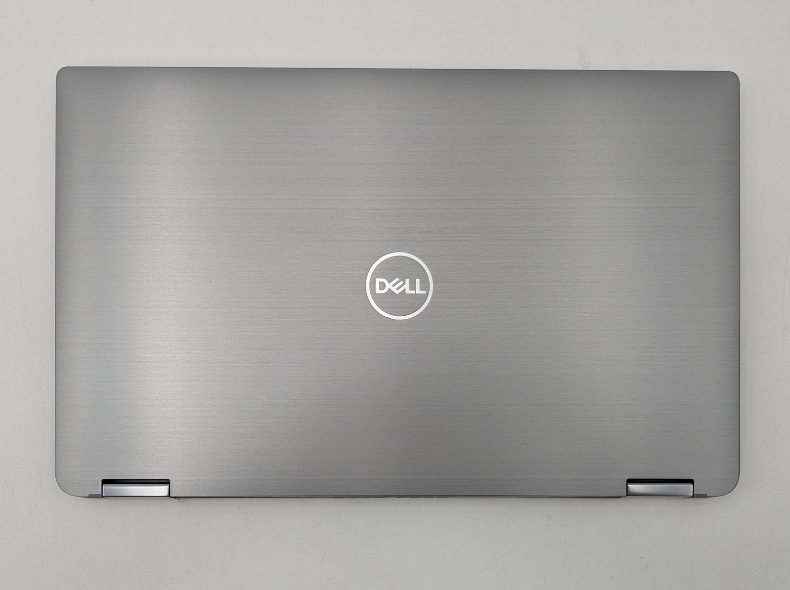 Dell Latitude 7400 2-in-1 14″ FHD Touch I5-8365U 1TB SSD 8GB W11P Backlit