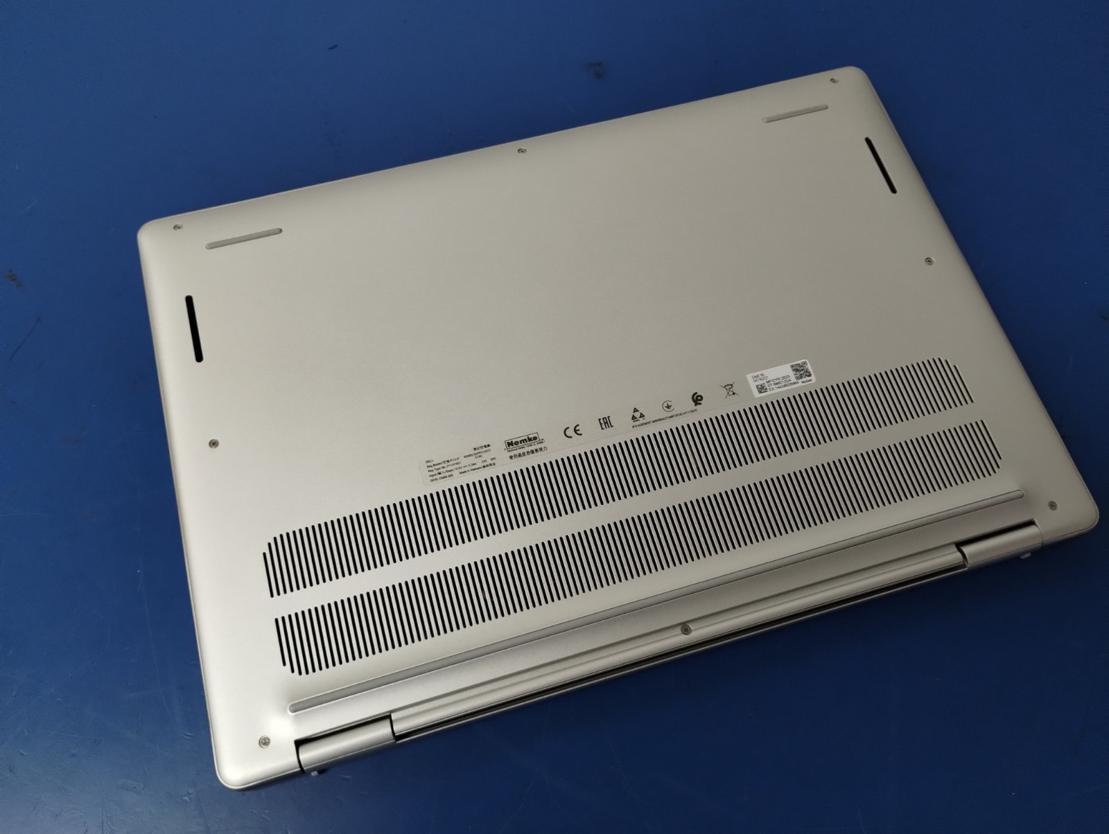 DELL 16 DC16251 F5J3K, Intel Core 7 150U, 1.80 GHz, 32 GB RAM, 1 TB NVMe SSD