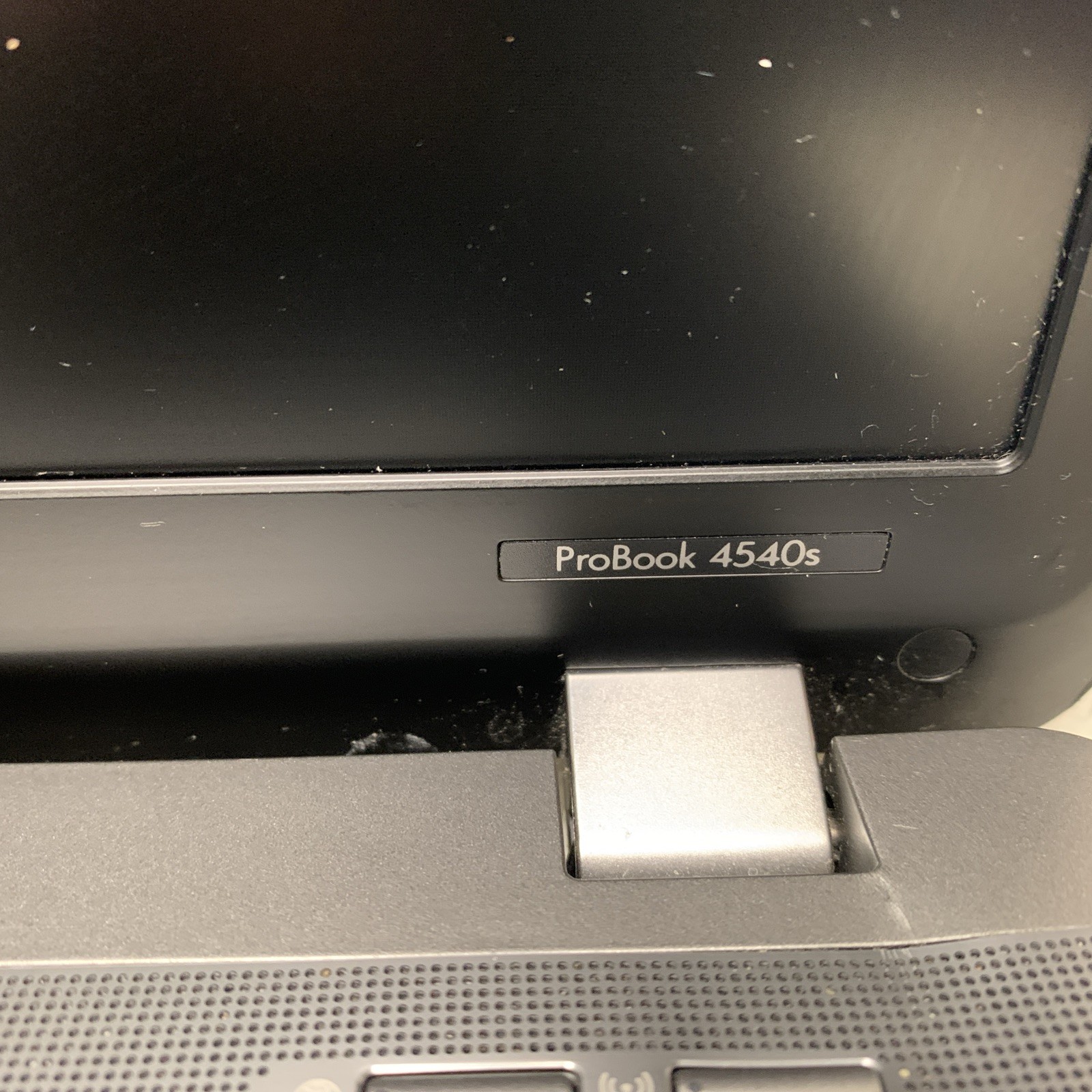 HP ProBook 4540s i3-3110M 2.40Ghz 15.6″ Wifi No Ram No Hdd Only For Parts Read D