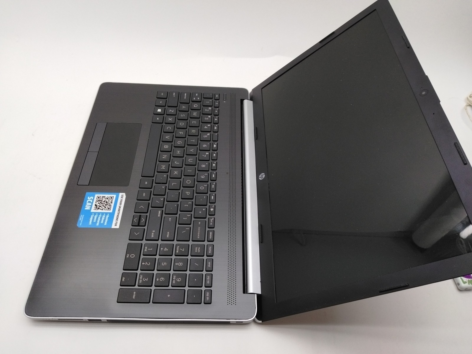 HP Pavilion 15-db0031nr 15.6″ AMD A9-9425 4GB 330GB Hd