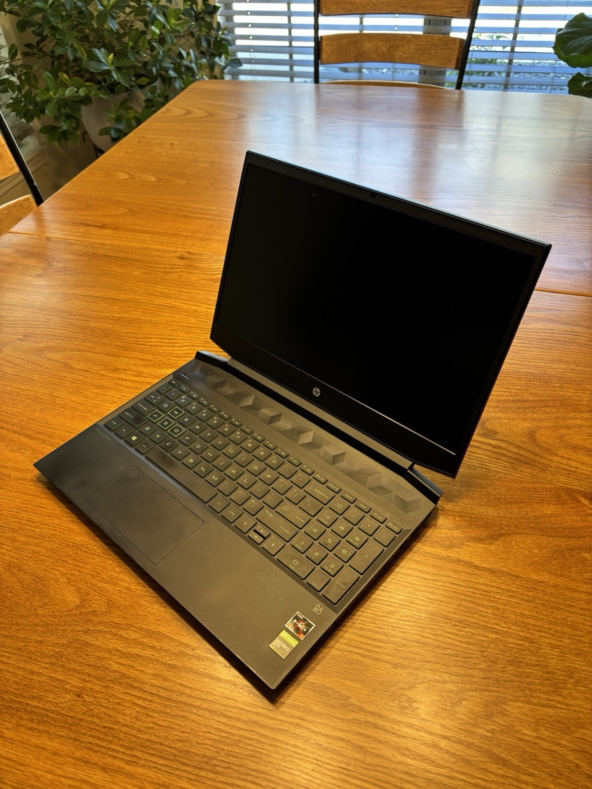 Hp pavilion gaming laptop gtx 1050, ryzen 5 3550H, 16gb ram, 237gb ssd, 1tb hdd
