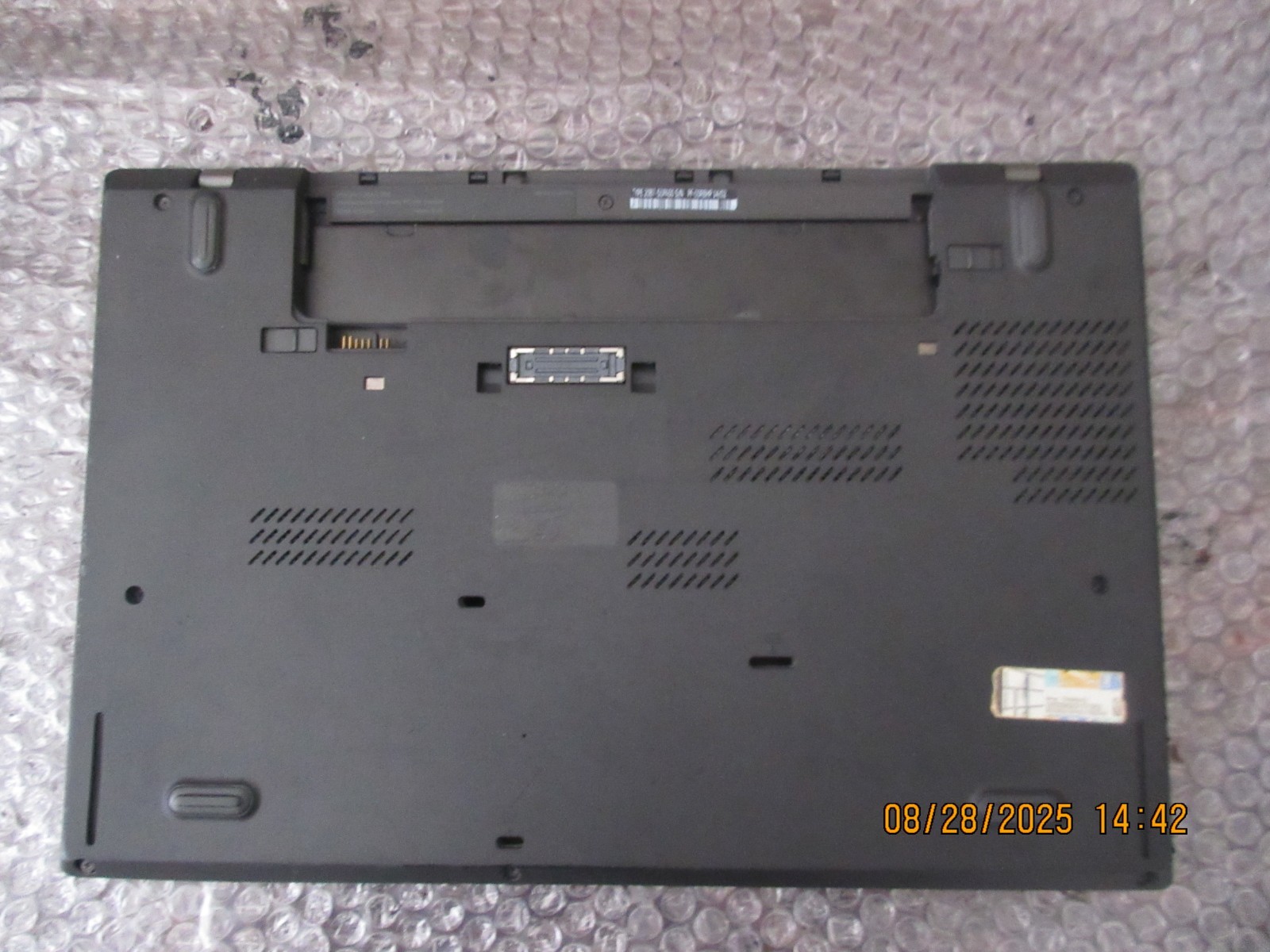 LENOVO THINKPAD T440 Core i3-4 @ 1.90GHZ 4GB RAM *NO BATTERY NO OS*