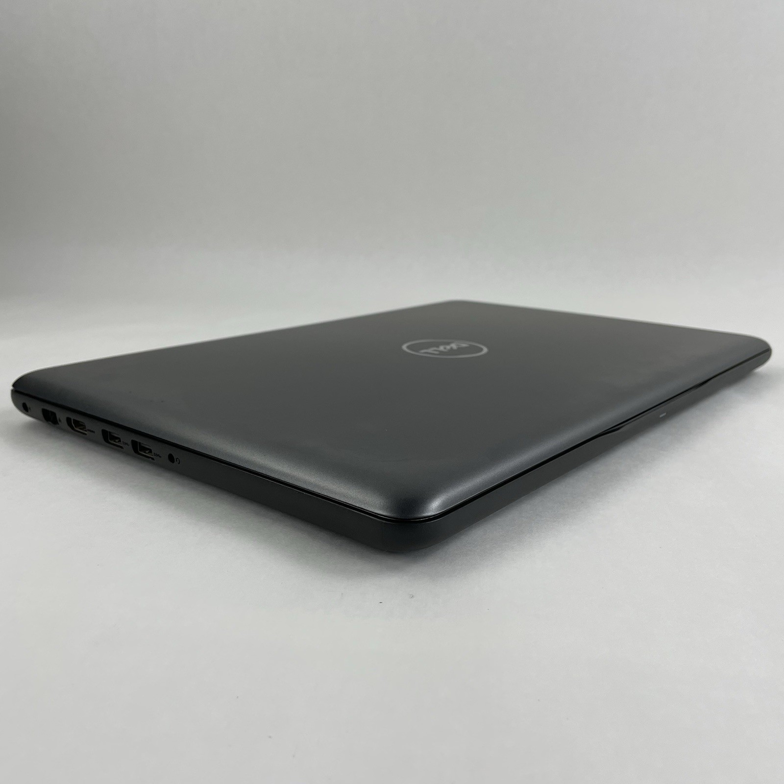 Dell Inspiron 5567 15.6″ i5-7200U 2.50 GHz 8 GB RAM No SSD/OS/AC