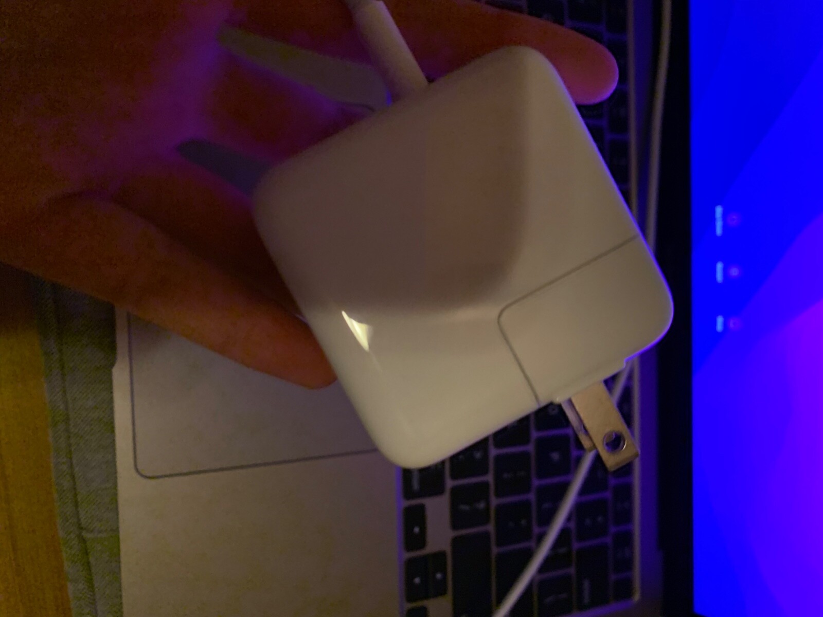 MacBook Air with Apple M1chip pre-owned in really good condition