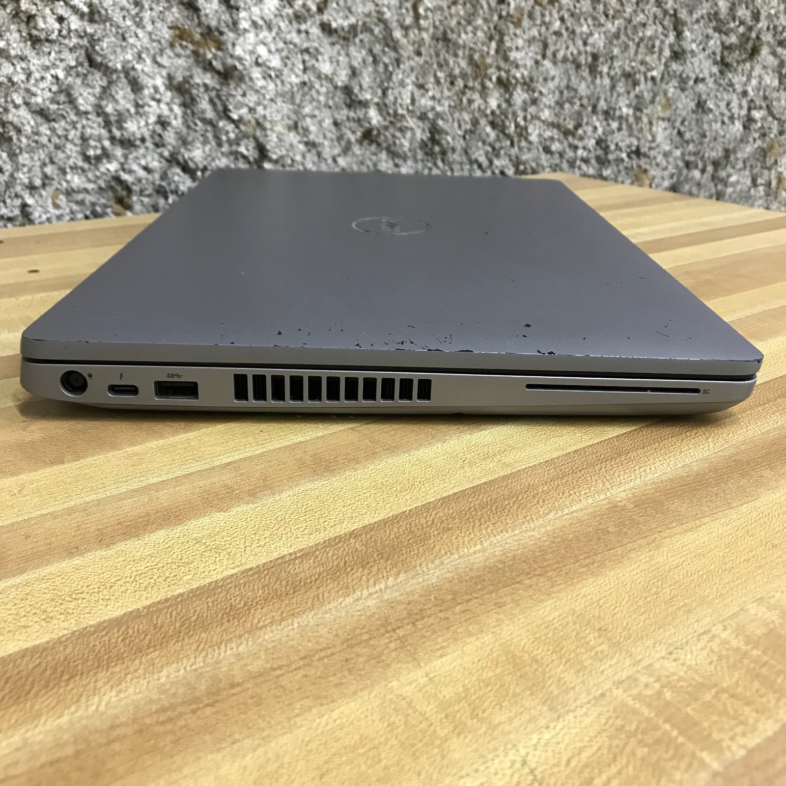 Dell Latitude 5511 Core i7-10400H 2.60 GHz 16 GB DDR4 RAM No SSD (Boots to BIOS)