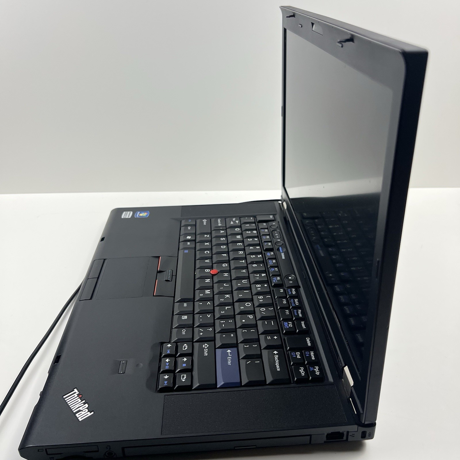 Lenovo ThinkPad T520 Intel i7-2640M 8GB 320GB HDD Win 10 w/ Charger|ELP75, READ
