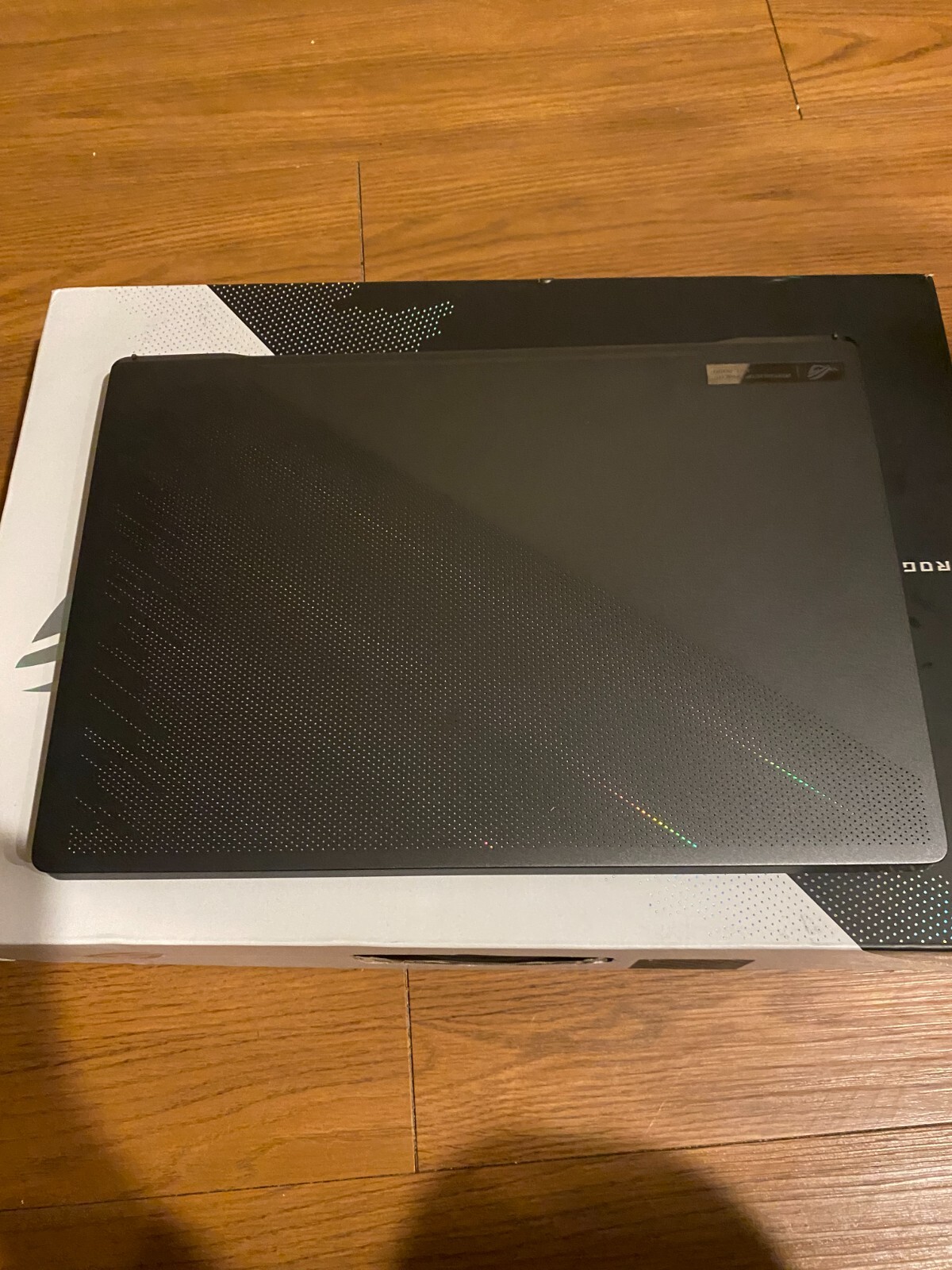 ASUS ROG Zephyrus G15 GA503QR 15.6″ (1TB SSD, AMD Ryzen 9 5000 Series, 4.50 GHz,