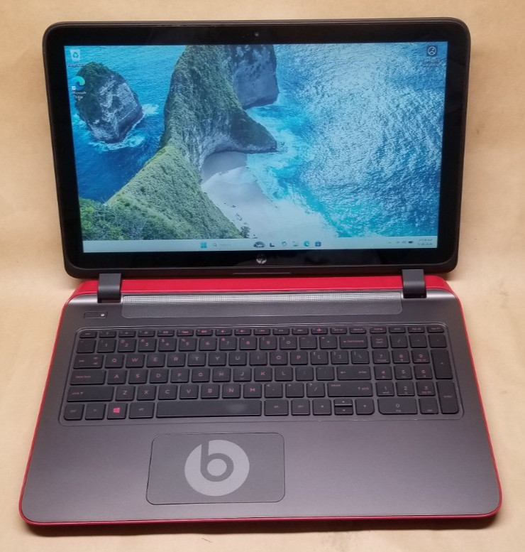 HP BEATS EDITION 15” TOUCH, AMD A8-5545M, 8 GB RAM 500GB SSD Win 11 (15-p099nr)