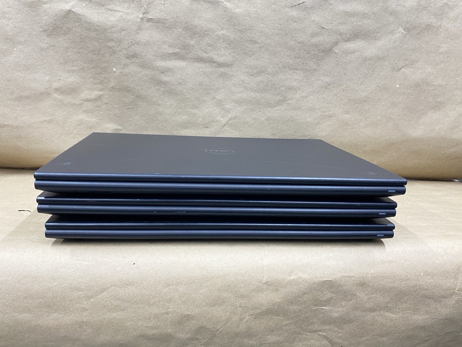 Lot of (3) Dell Inspiron 3542 – 15.5″ HD – i5-4210U – No RAM – NO HDD/OS – READ