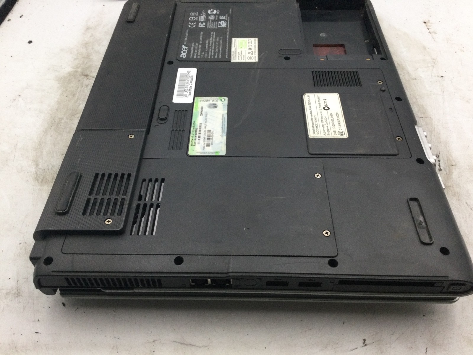 ACER TRAVELMATE 2300 – BOOTS TO BIOS – INTEL CELERON M – 256MB RAM – READ – BB