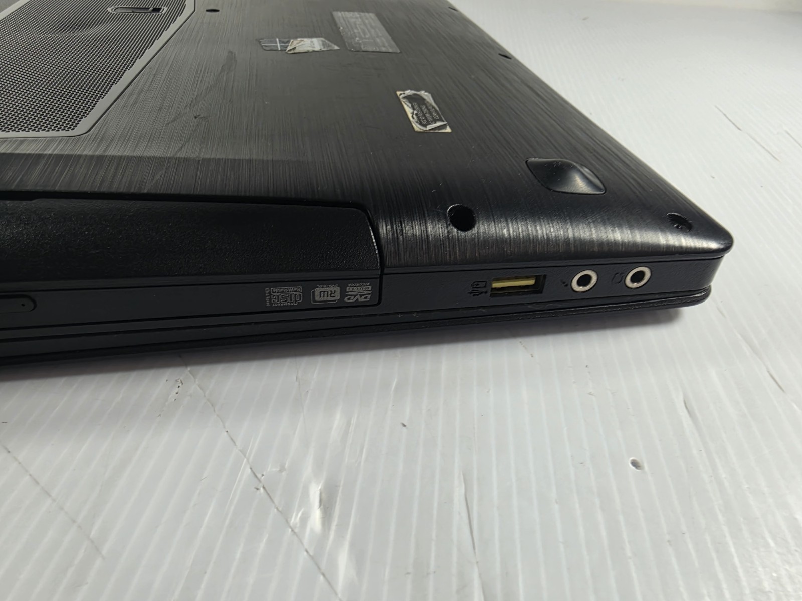 Lenovo Ideapad Y510p Laptop-i7-4700MQ 16GB RAM-500GB SSD-Nvidia Graphics
