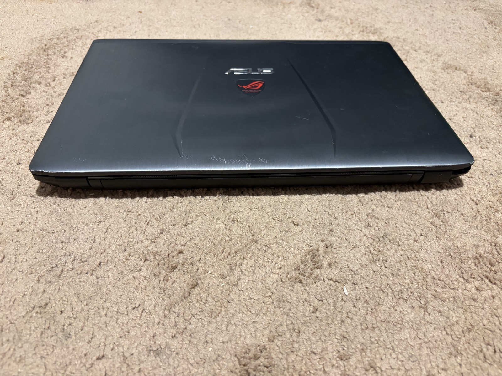 ASUS ROG GL552VW Core i7-6700 16GB 250GB SSD NVIDIA GTX 960M 15.6″ Gaming Laptop