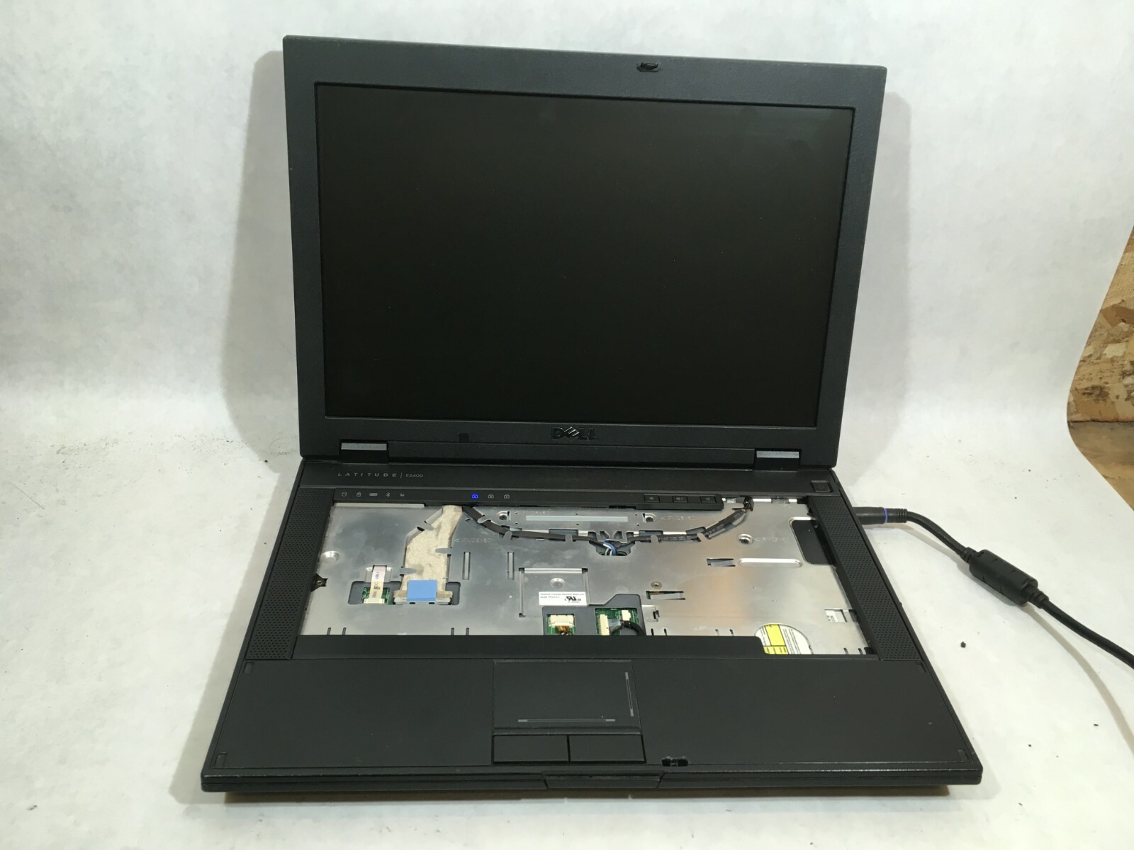 Dell Latitude 5400 Powers On Missing Components Bare Bones For Parts- FT