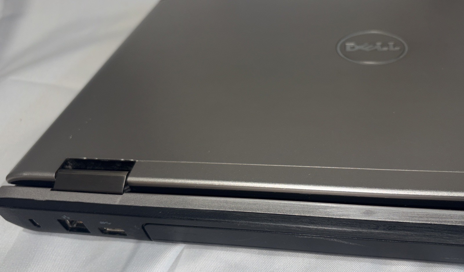 UNTESTED – Dell Vostro 3550 Laptop – FOR PARTS OR REPAIR – AS-IS
