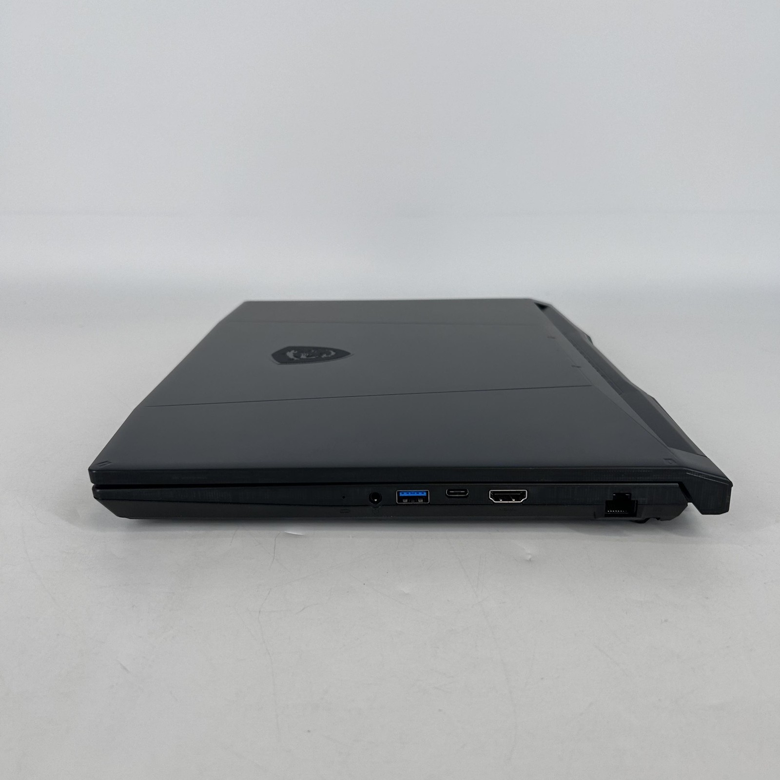 MSI Katana 15 HX 165Hz 2K 2.2 GHz i9-14900HX 32GB 1TB SSD RTX 5070 Very Good