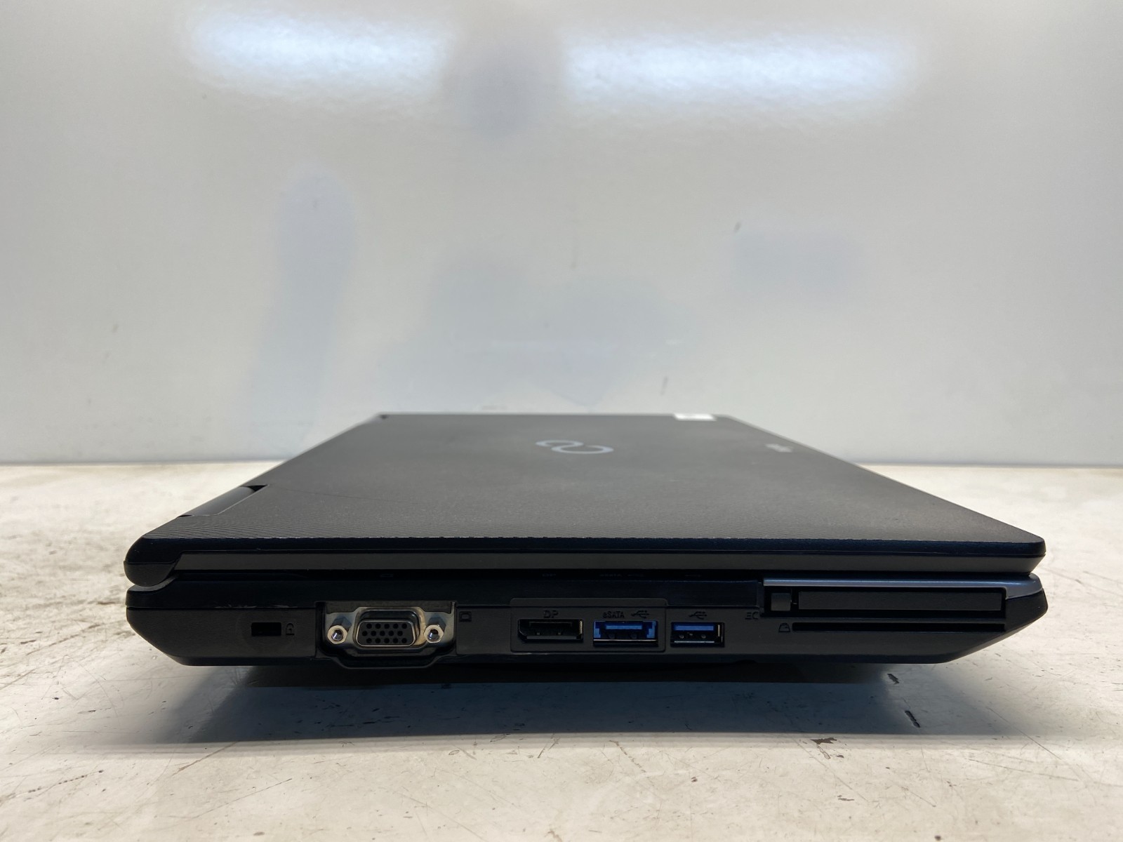 Fujitsu LifeBook E752 Intel i5-3340M 2.7GHz 4 GB NO HDD