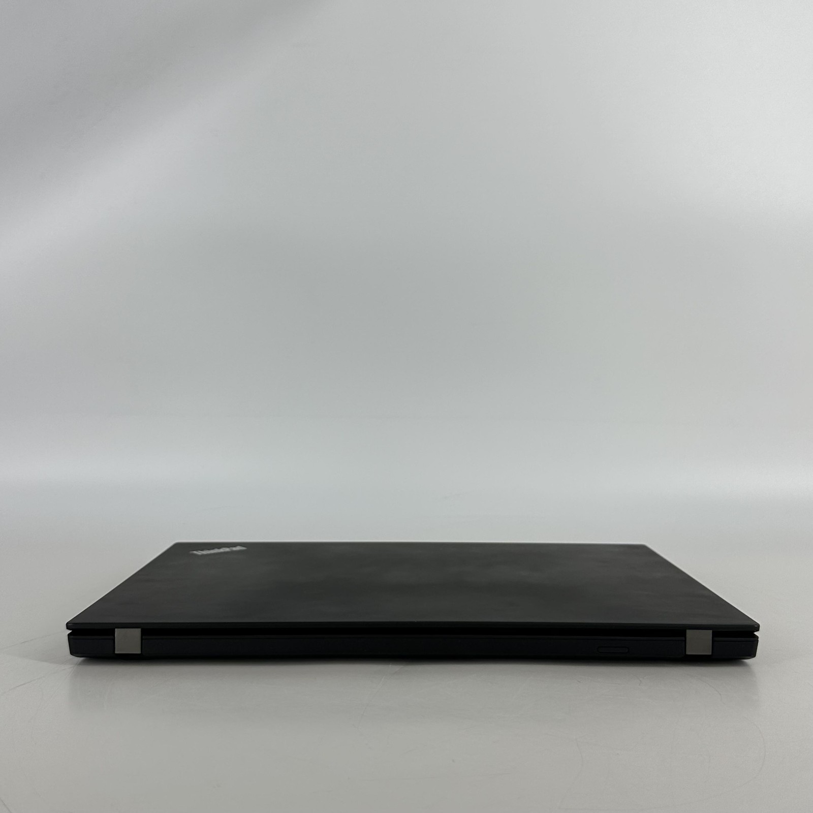Lenovo ThinkPad T14 Gen 2 FHD 2.3 GHz Ryzen 5 PRO 5650U 16GB 256GB SSD Very Good