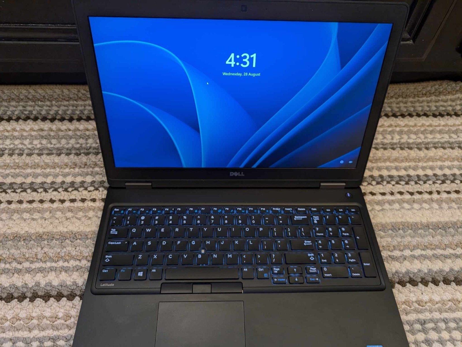 Dell Latitude 5580 15.6” (16GB RAM, 120GB SSD, i5-7300) Laptop, OFFICE 2016
