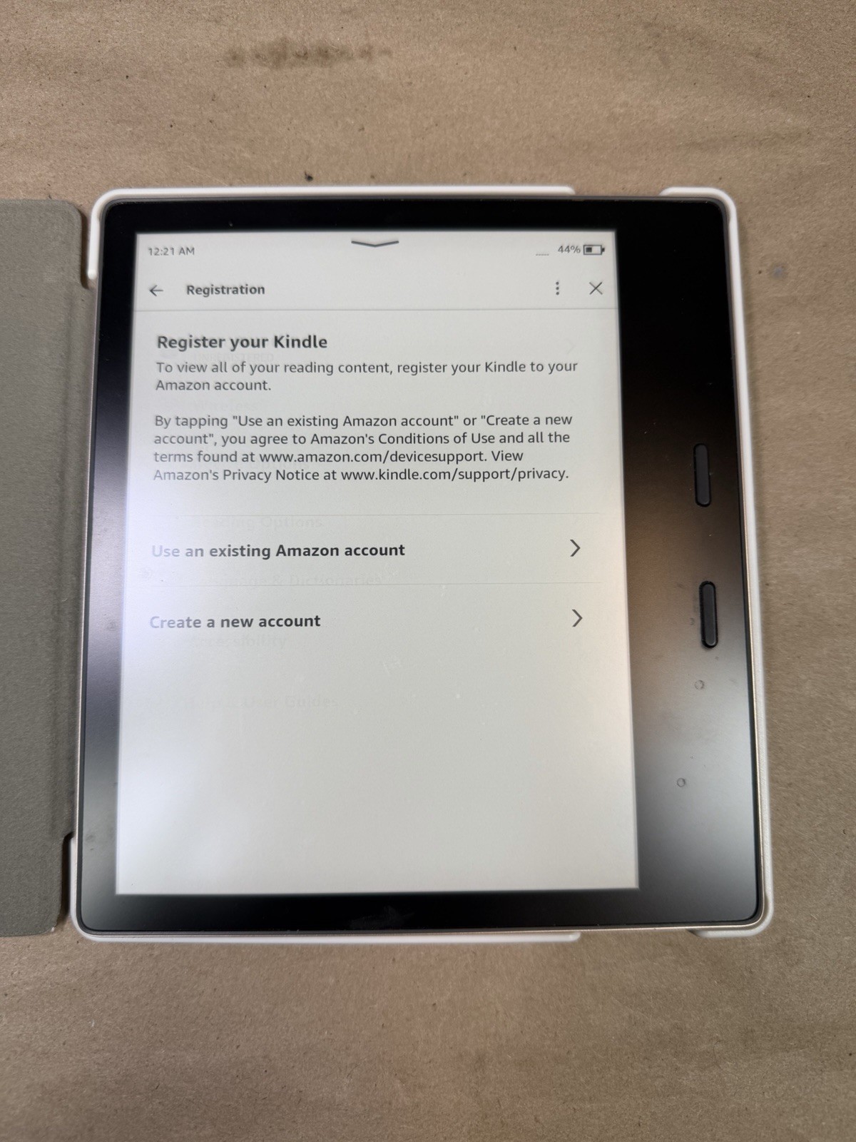 WiFi Only Amazon Oasis 10th gen 32GB Graphite Gray S8IN4O Ships Fast!
