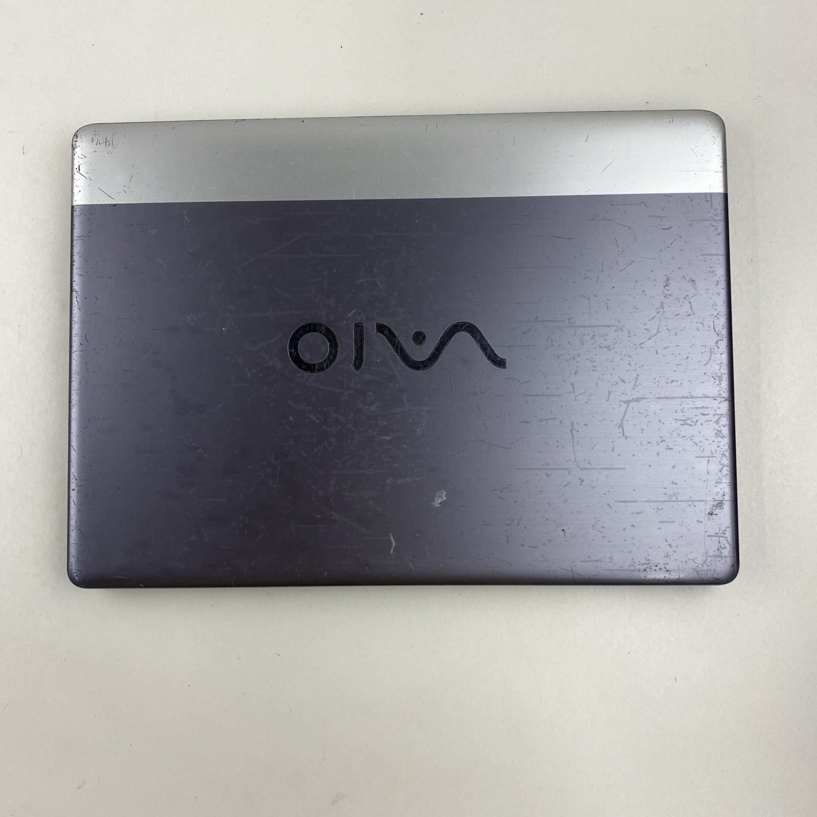 Sony Vaio VJC141 Intel Core i3-6006U 2.00GHz 4GB RAM 14″ No HDD No OS
