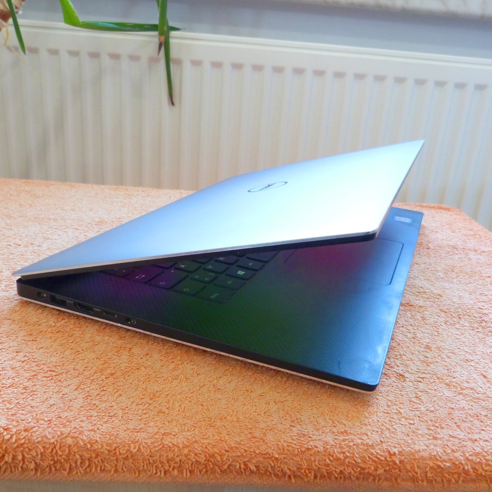 Dell XPS 15 9550 Carbon Fiber Magnesium 15-inch 4K Ultra | 2TB SSD |…