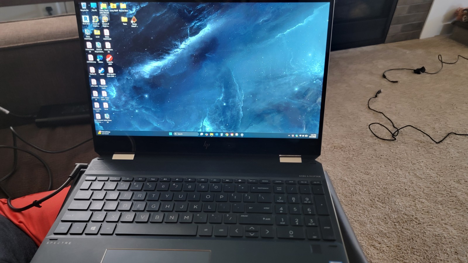 HP Spekre x360 15.6″ 4K Touch i7-8750H 2.2GHz 512 GB SSD GTX 1050 Ti Max-Q