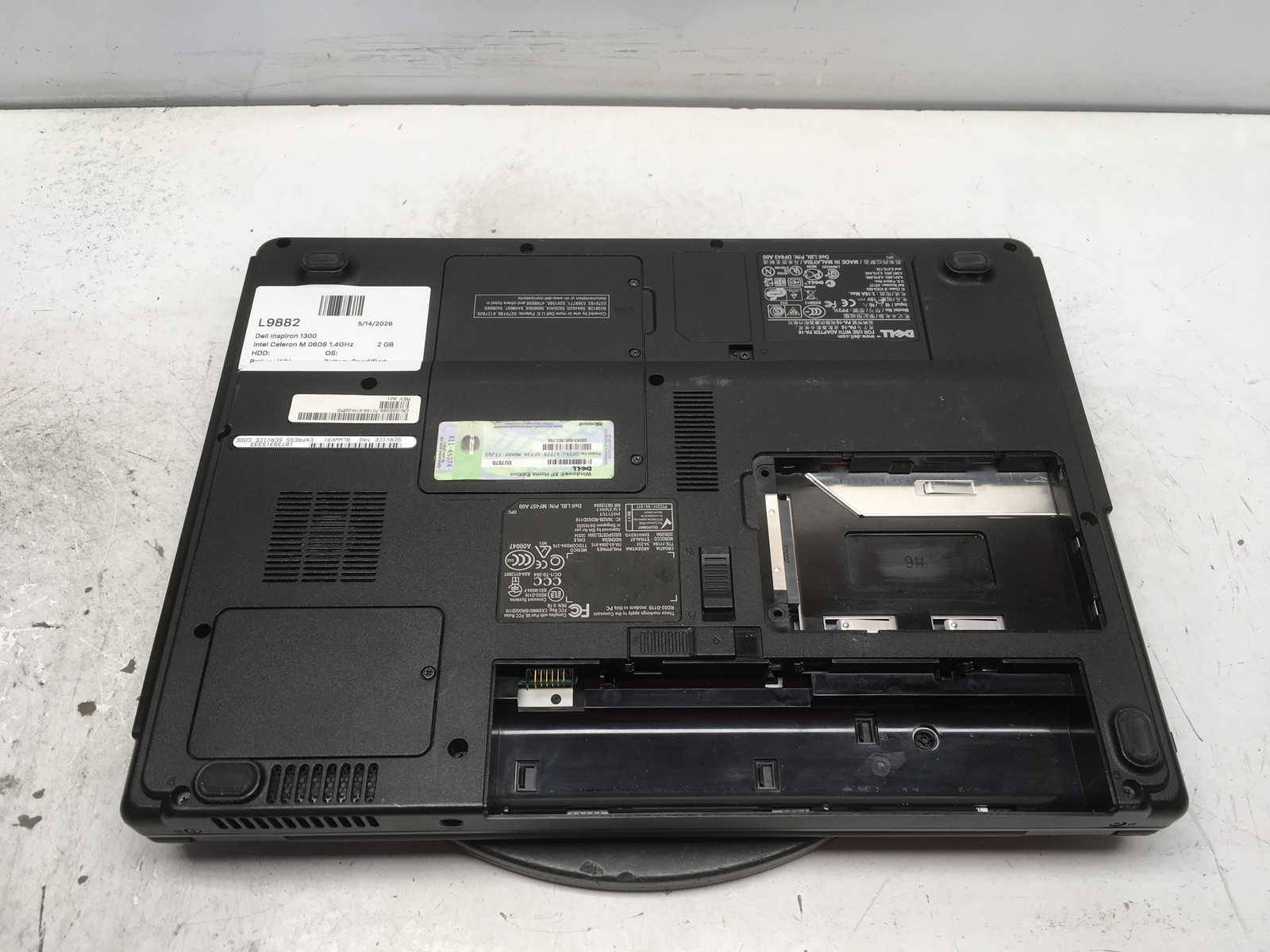 Dell Inspiron 1300 Intel Celeron M 06D8 1.4GHz 2 GB NO HDD No Batt