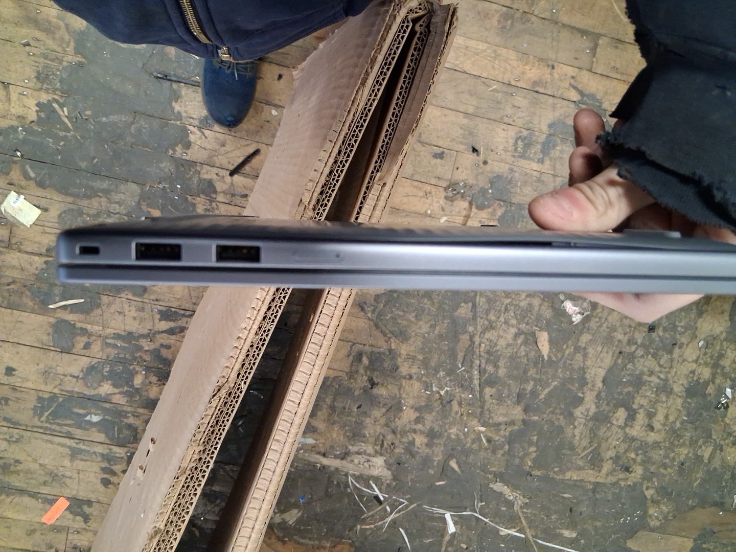 Lenovo 83LL000LUS 14IRU10 14″ Touchscreen Convertible 2in1 Chromebook For Parts