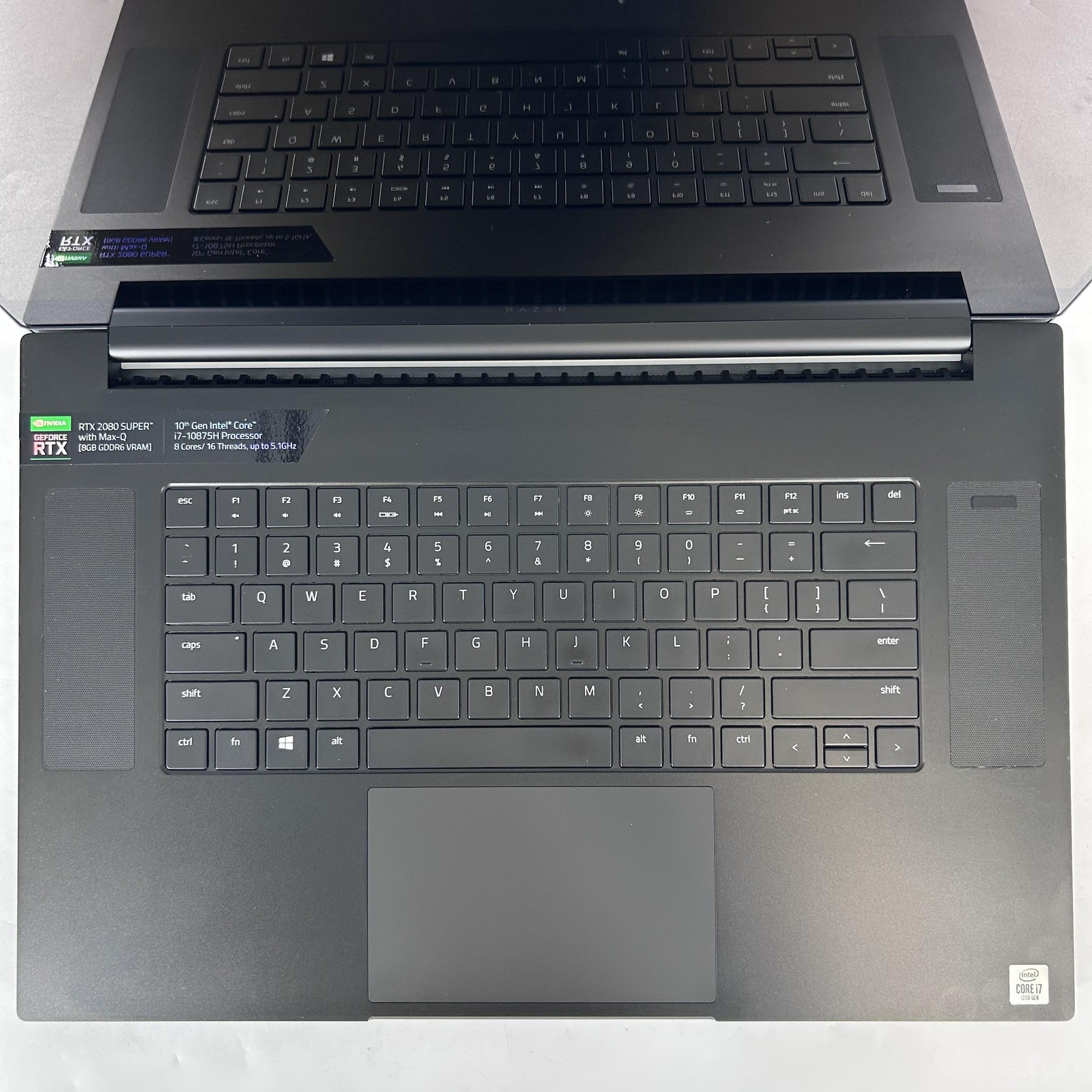 Razer Blade Pro 17 4K TOUCH i7-10875H 2.30GHz 32GB 2TB/1TB RTX 2080 Super Max-Q