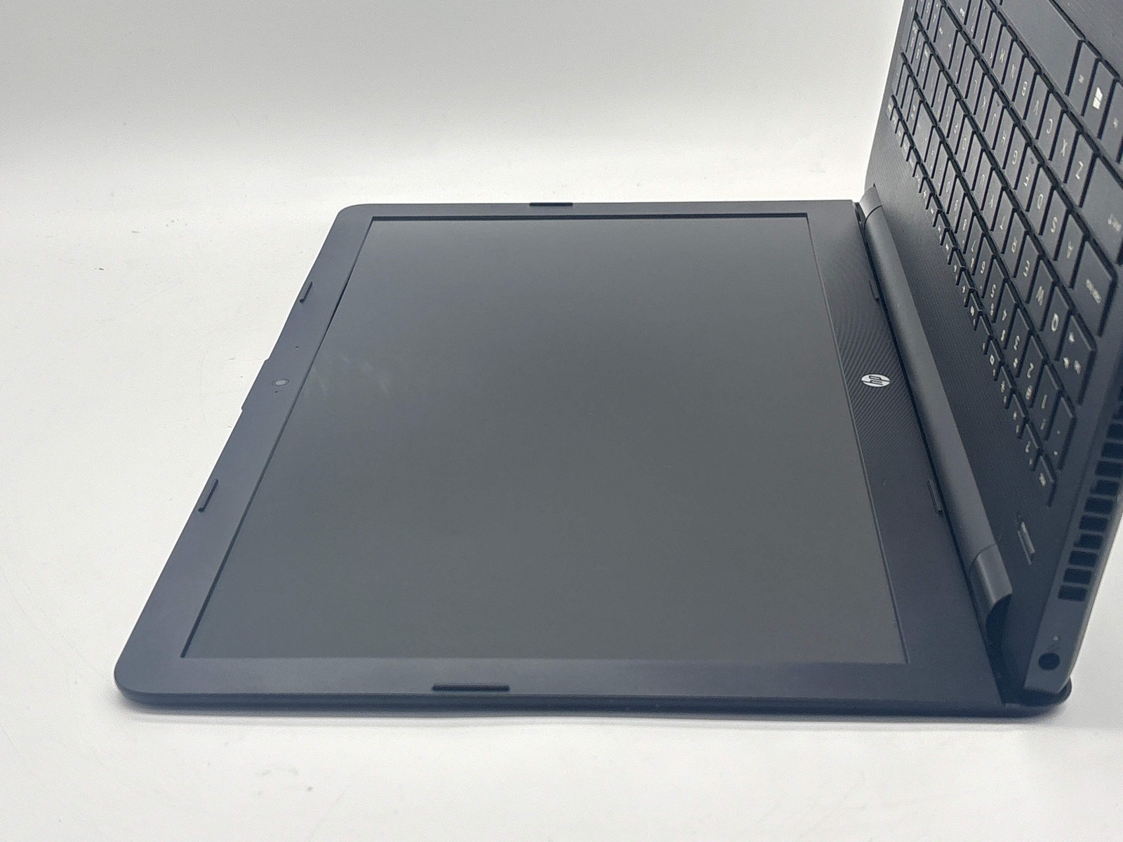 HP 15-bw011dx Black AMD A6-9220 4GB 500GB Laptop