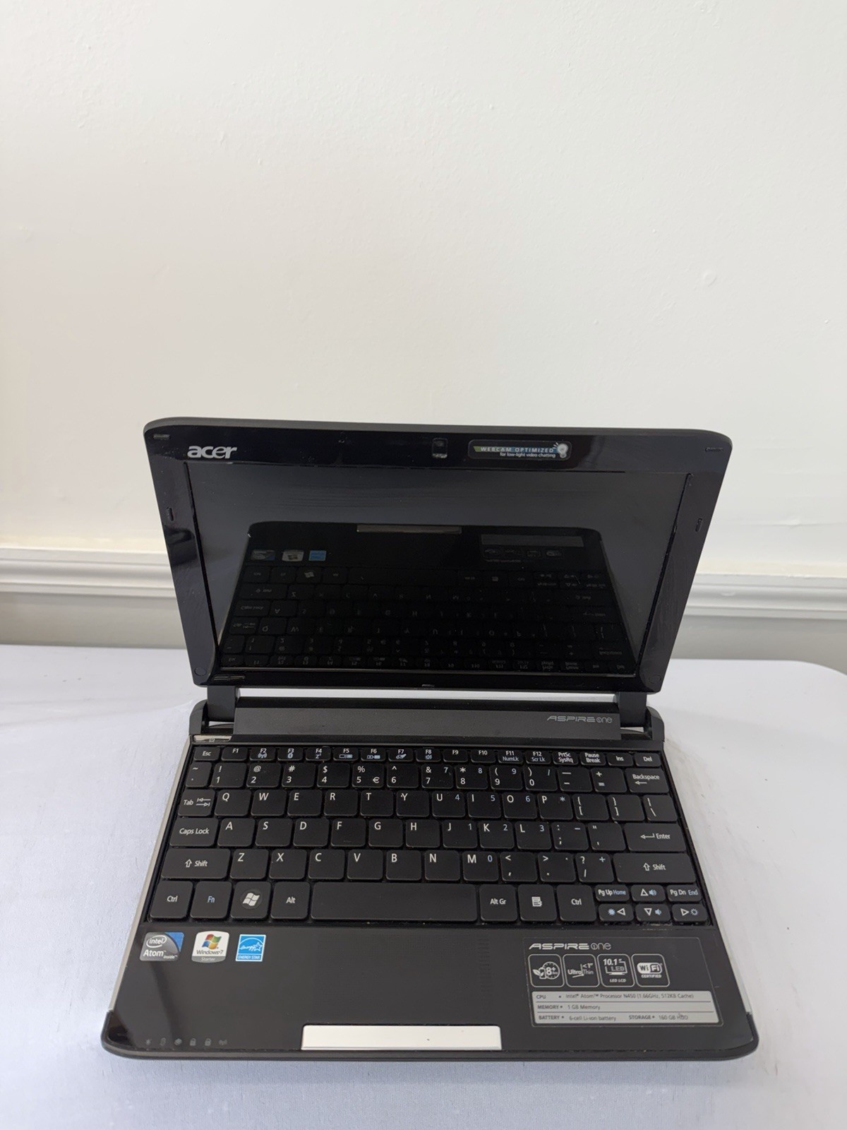 Acer Aspire One Laptop – Good Screen – Intel Atom N450 – Read Des
