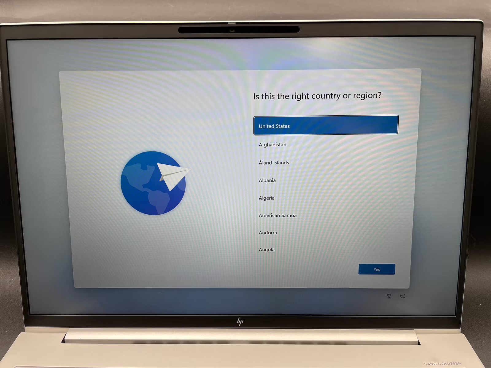 HP EliteBook 860 G9 Used 16″ (i5-1245U-16GB-256GB NVMe)