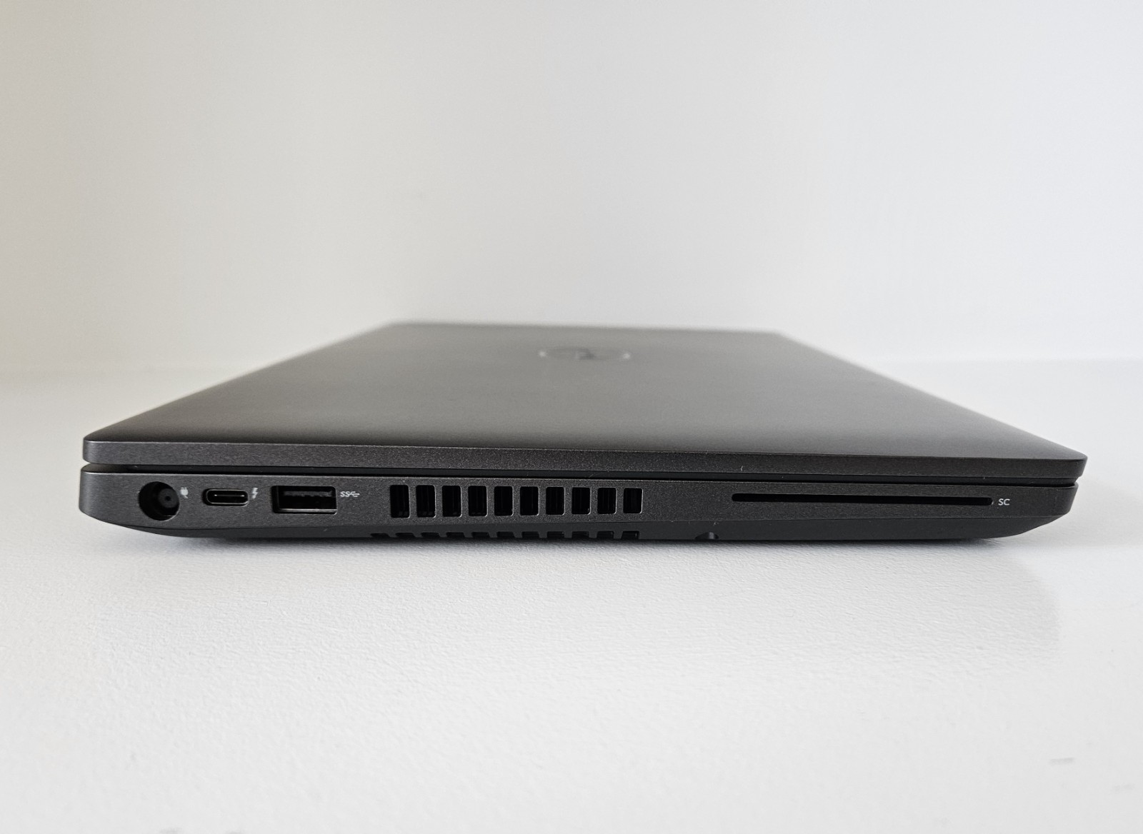 Dell Latitude 5401 Quad Core i5-9400H 2.5GHz 16GB RAM 256GB NVMe SSD Win 11 Pro