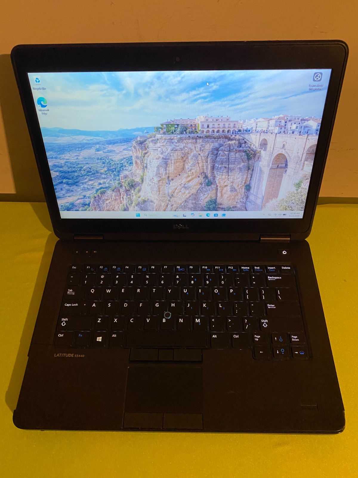 Dell Latitude E6540 14” i5-4300m 2.90ggz 8GB RAM,256gb SSD Win 11 Dvd Hdmi
