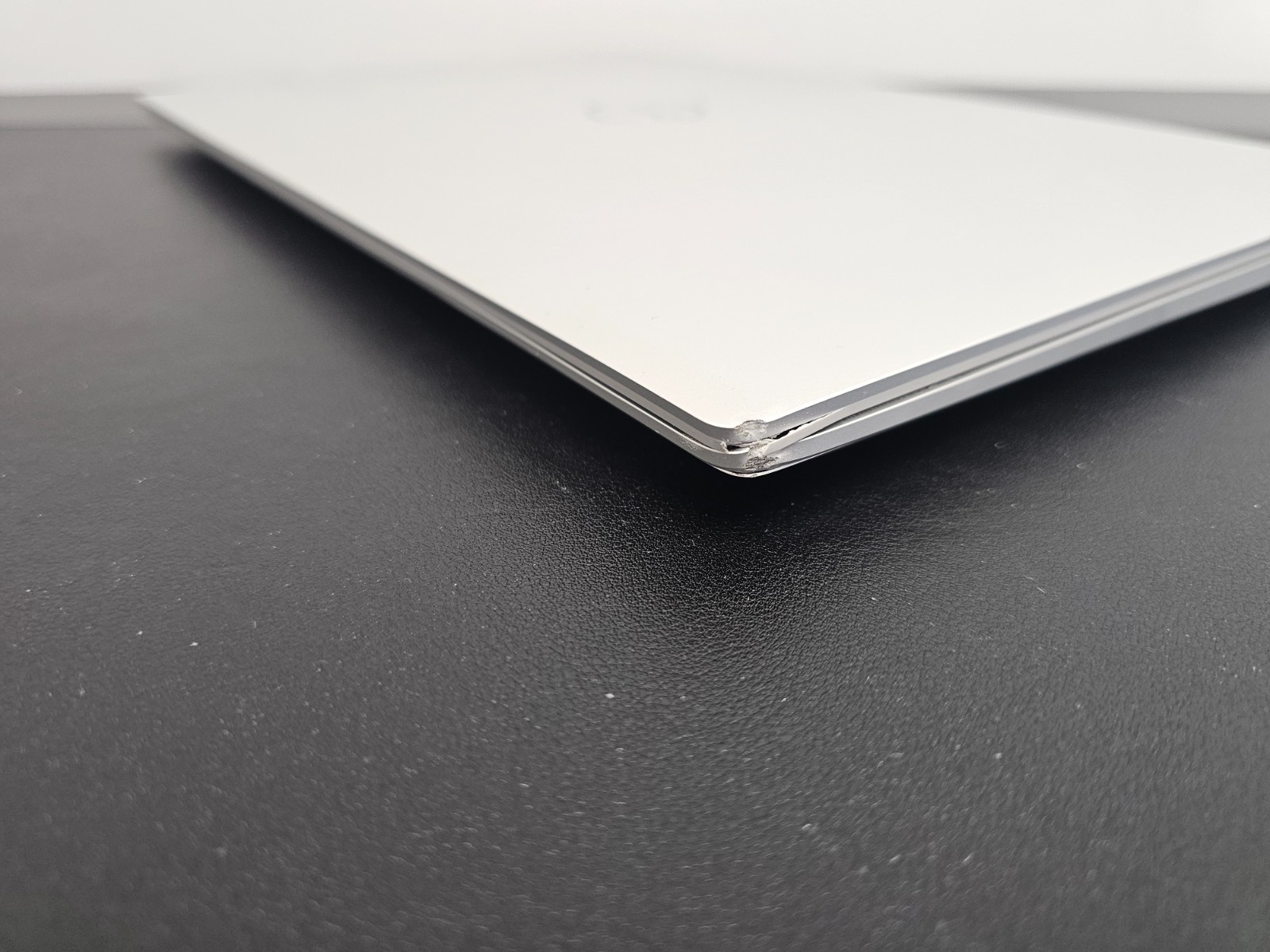 Dell XPS 9640 Ultra 7 155H RTX 4050 16GB Ram 256GB SSD 16.3″ Silver Win 11 Home