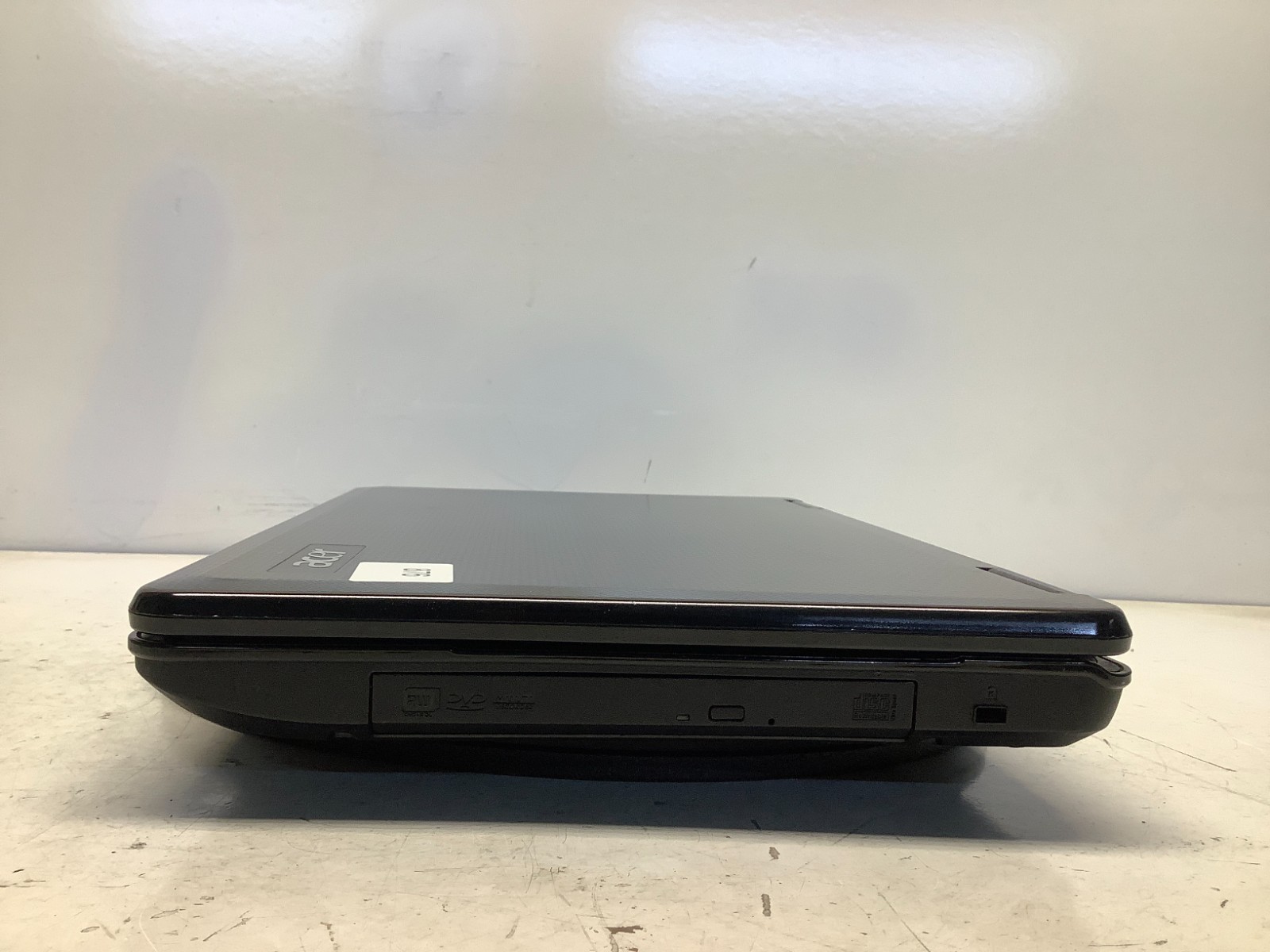 Acer 5517-1643 AMD Athlon 64 X2 TK-42 1600MHz 3 GB NO HDD – READ
