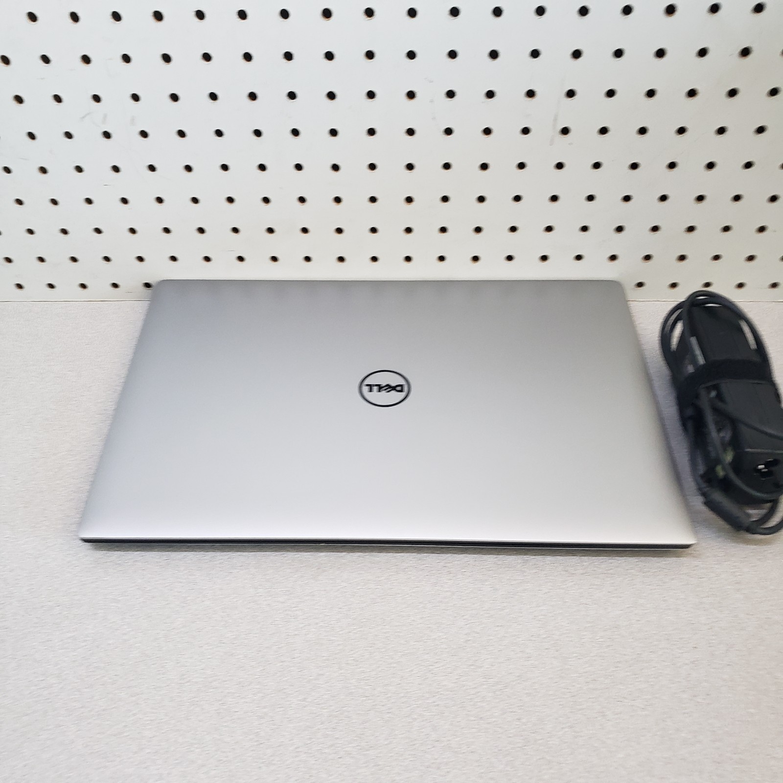 Dell Precision 5520 Touch . i5-7440HQ -16GB-512GB NVMe, WIN 11Pro, 2.80Ghz