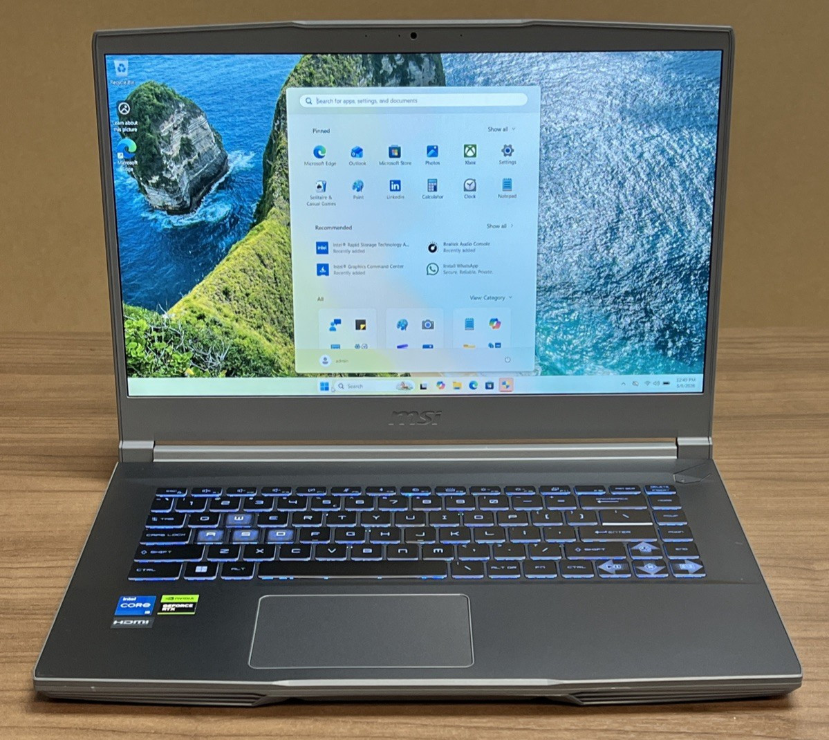 MSI Thin 15 B13UC-1000US Core i5-13420H 2.1GHz RTX 3050 16GB RAM 512GB SSD 15.6″