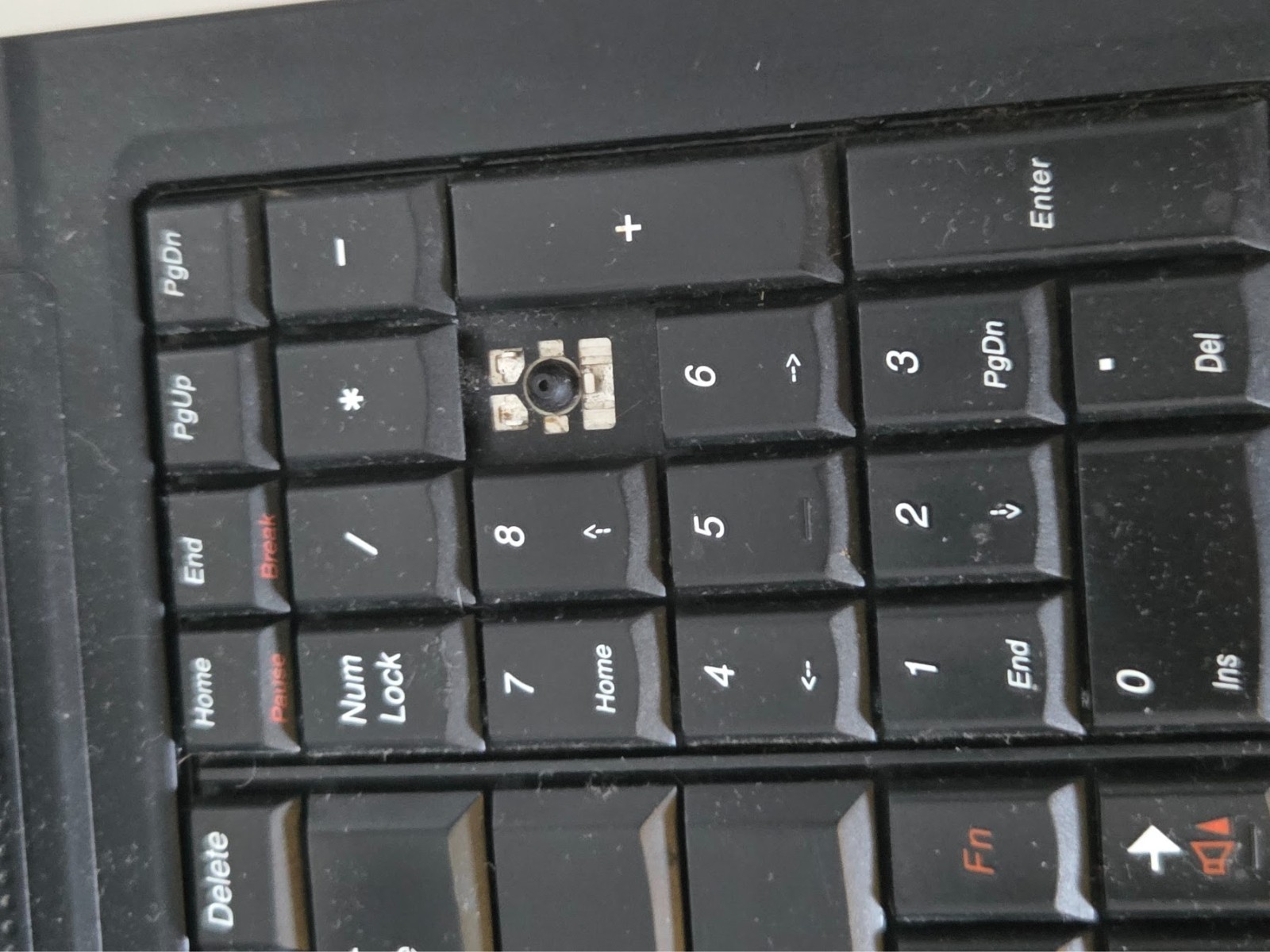 Lenovo G560 Laptop 15.6 Inch Display With Keyboard Damage And Webcam