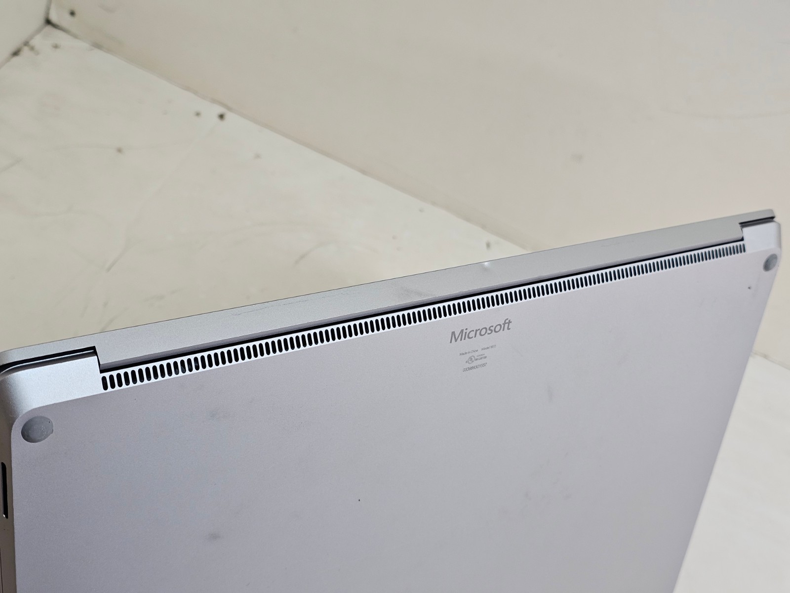 Microsoft Surface Laptop 3 1872 – i5-1035G7 8GB 128GB SSD – 15″ Touchscreen – SP