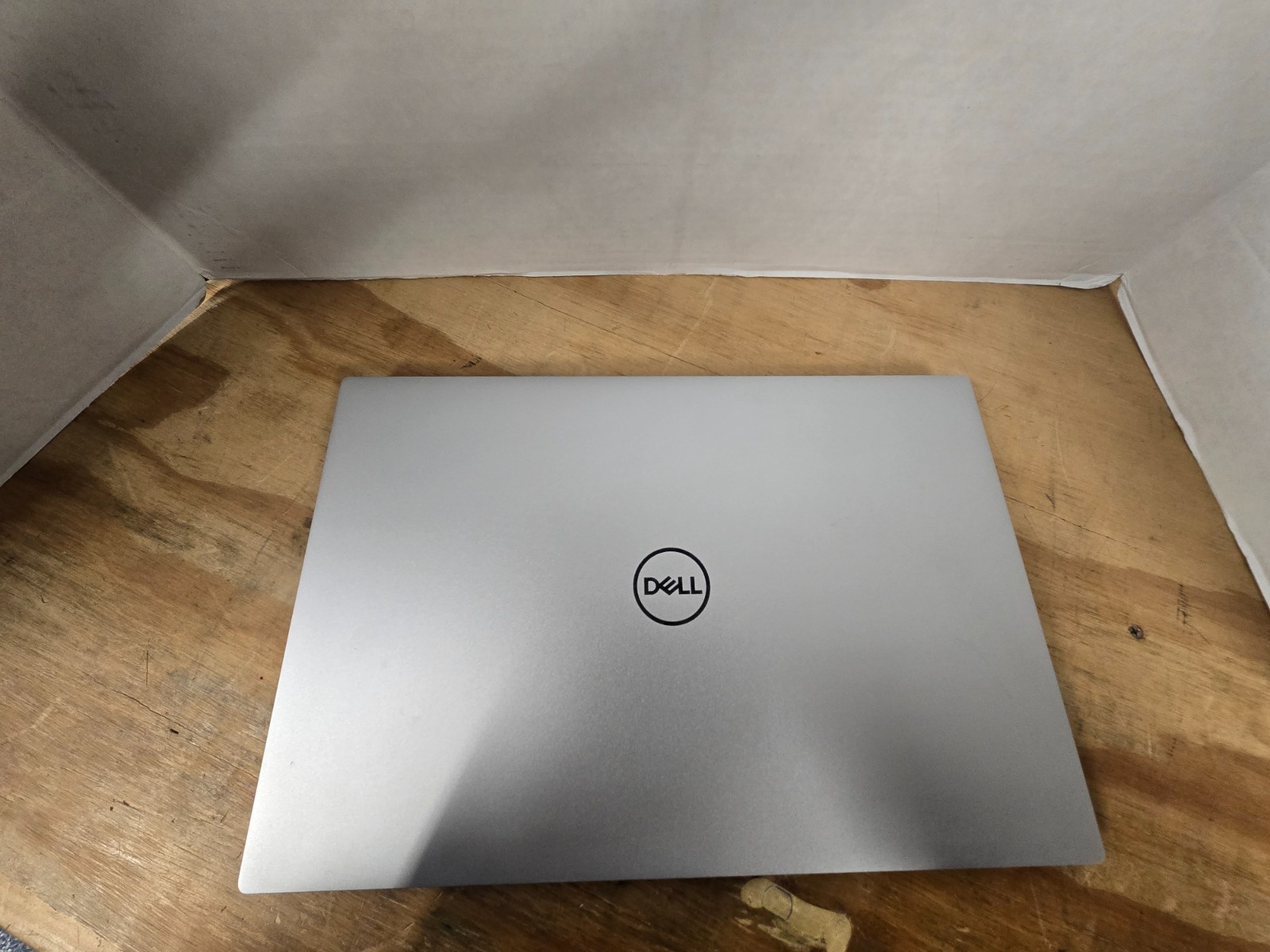 DELL XPS 15 9520