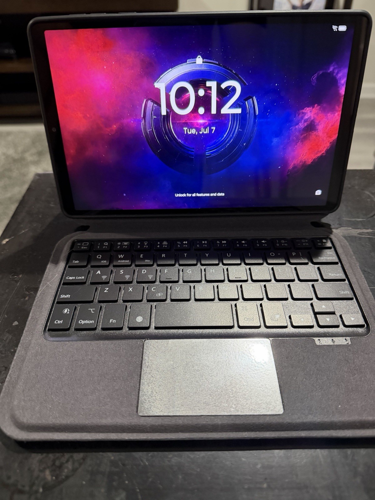 Lenovo Legion Y700 Snapdragon 8 Gen 3, 12GB RAM, 256GB With Keyboard Folio Case