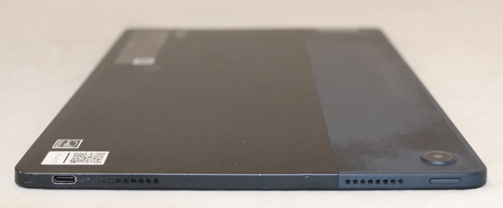 Lenovo IP Duet 5 13Q7C6 13.3″ Chromebook – (4gb ram, 128gb storage)