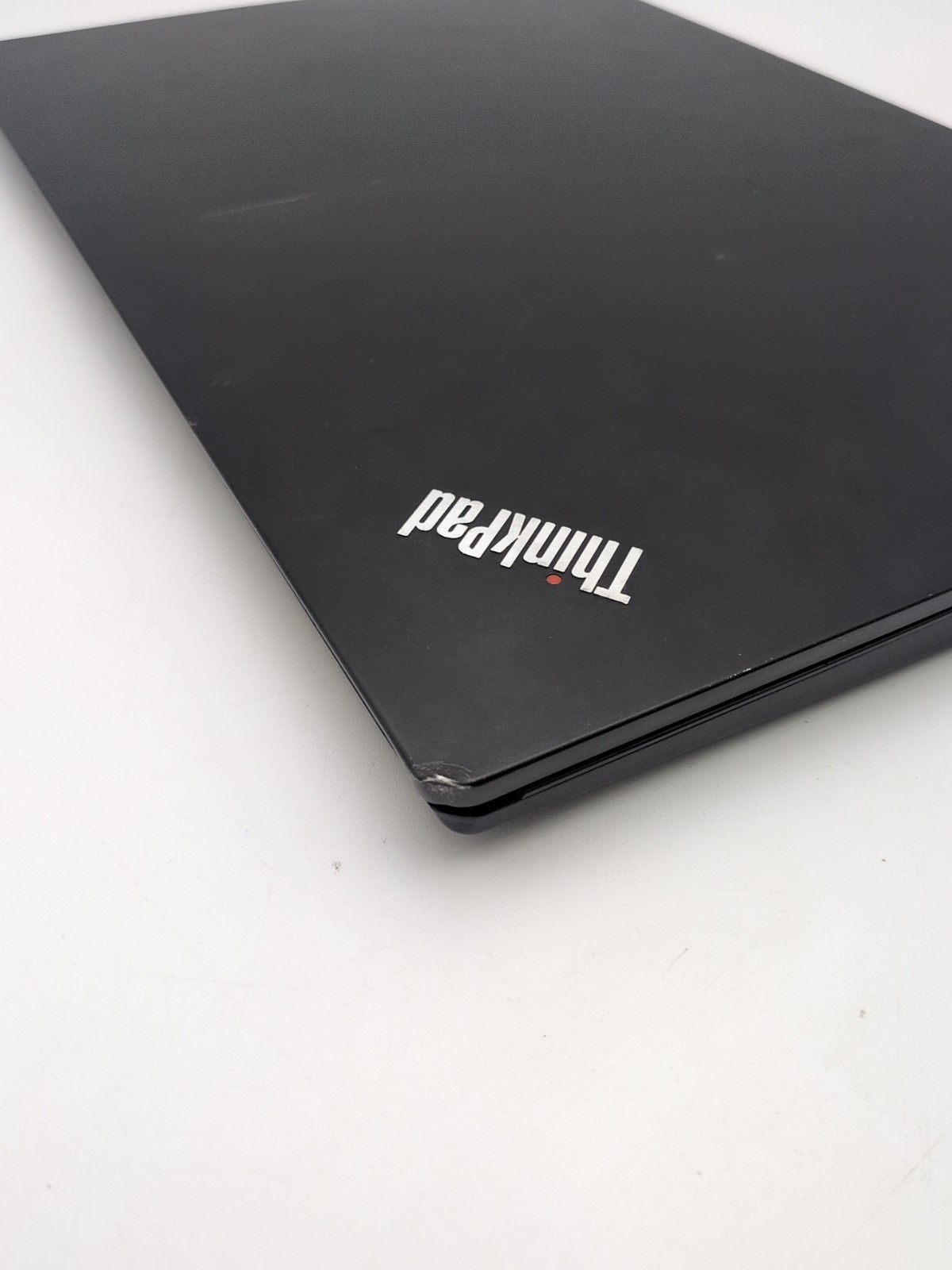 Lenovo ThinkPad E590 15.6″ Laptop i7-8565U 16GB RAM 512GB NVMe Win 11 P Grade C