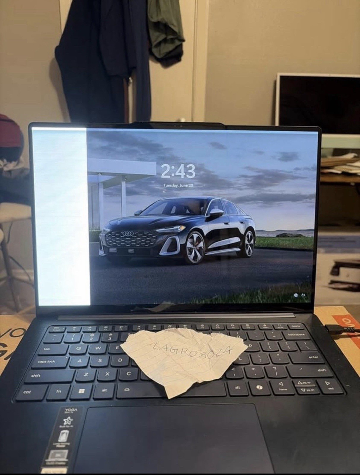 Lenovo Yoga Slim Oled 7x 14.5″ Snapdragon X Elite 32GB SSD 3K Blue W11 512