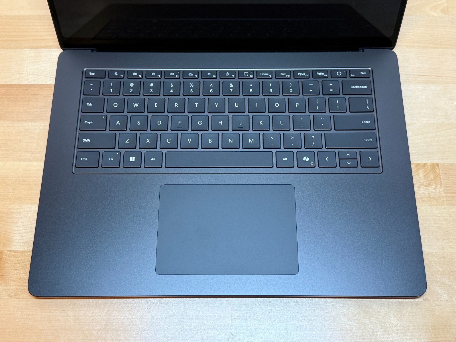 Microsoft Surface Laptop 7 15″ PixelSense Ultra 7 268V 32GB RAM 512GB EP2-33240