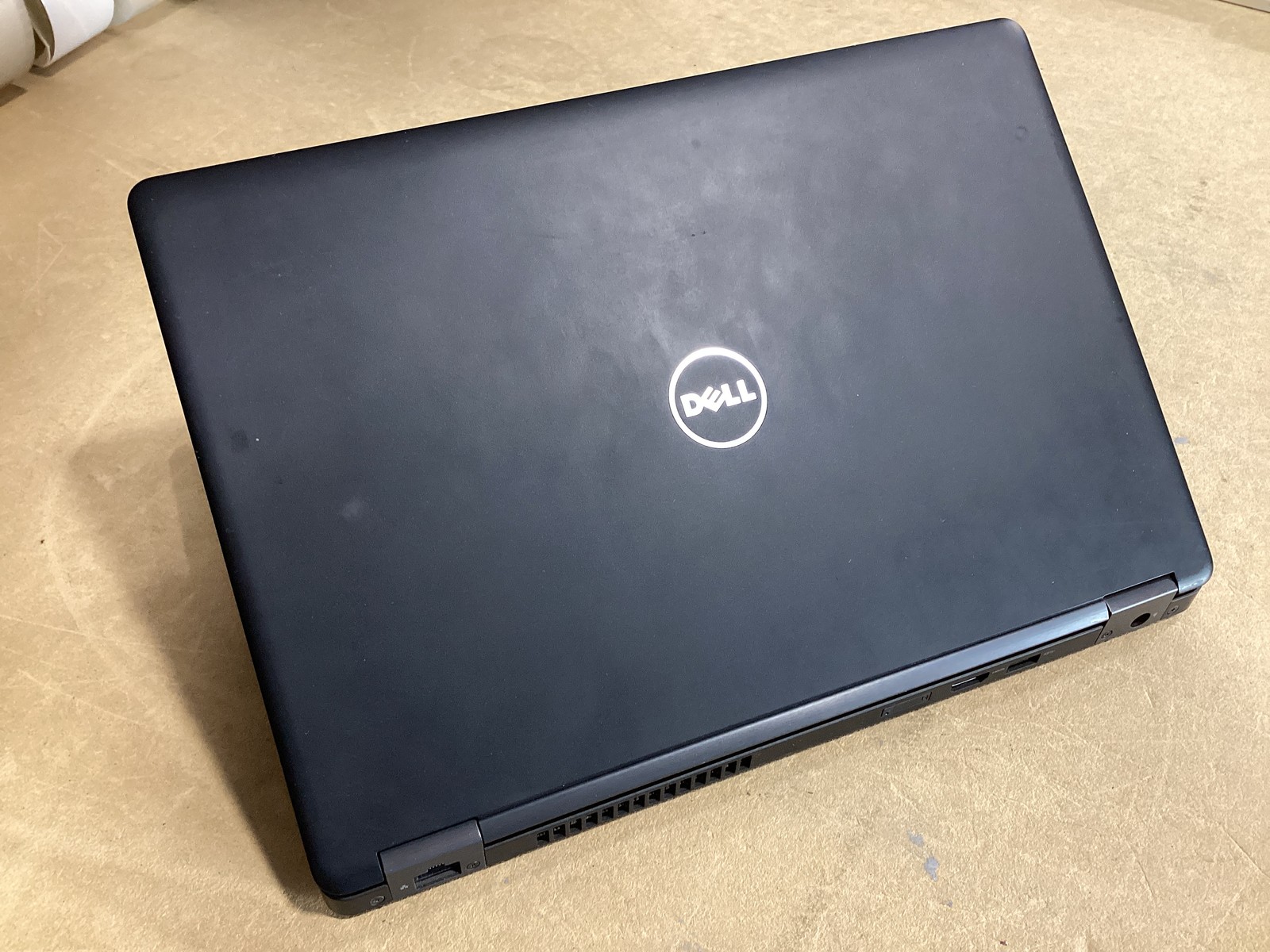 Dell Latitude 5480 14″ Laptop | i5-7300U 2.6GHz | 8GB | 128GB | No OS/AC Grade B