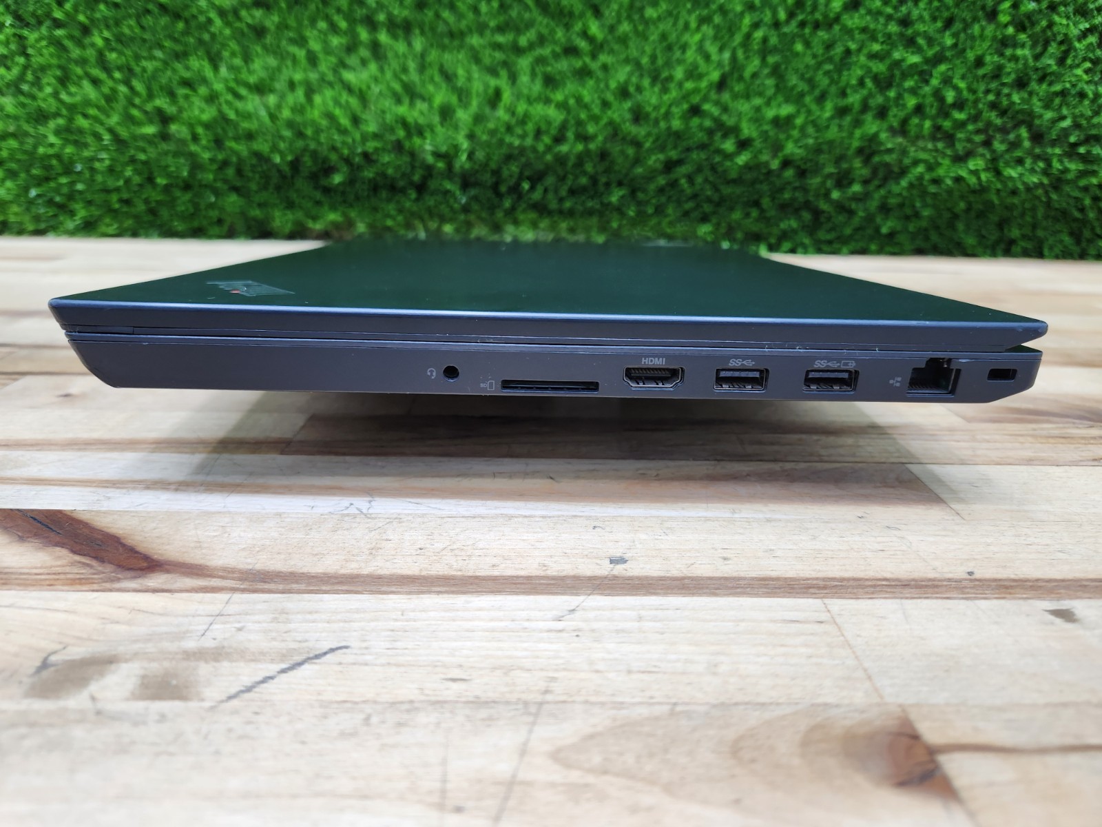 Lenovo ThinkPad P15V Gen 1 15.6″ FHD i7-10875H 2.30GHz 32GB RAM Windows 11 Pro ~