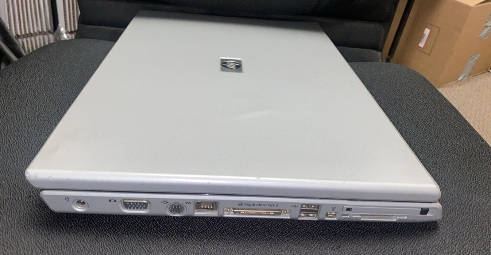 HP Pavilion dv8040us 17″ Laptop AMD Turion 64 x2 1GB Ram No HDD or Battery AS-IS