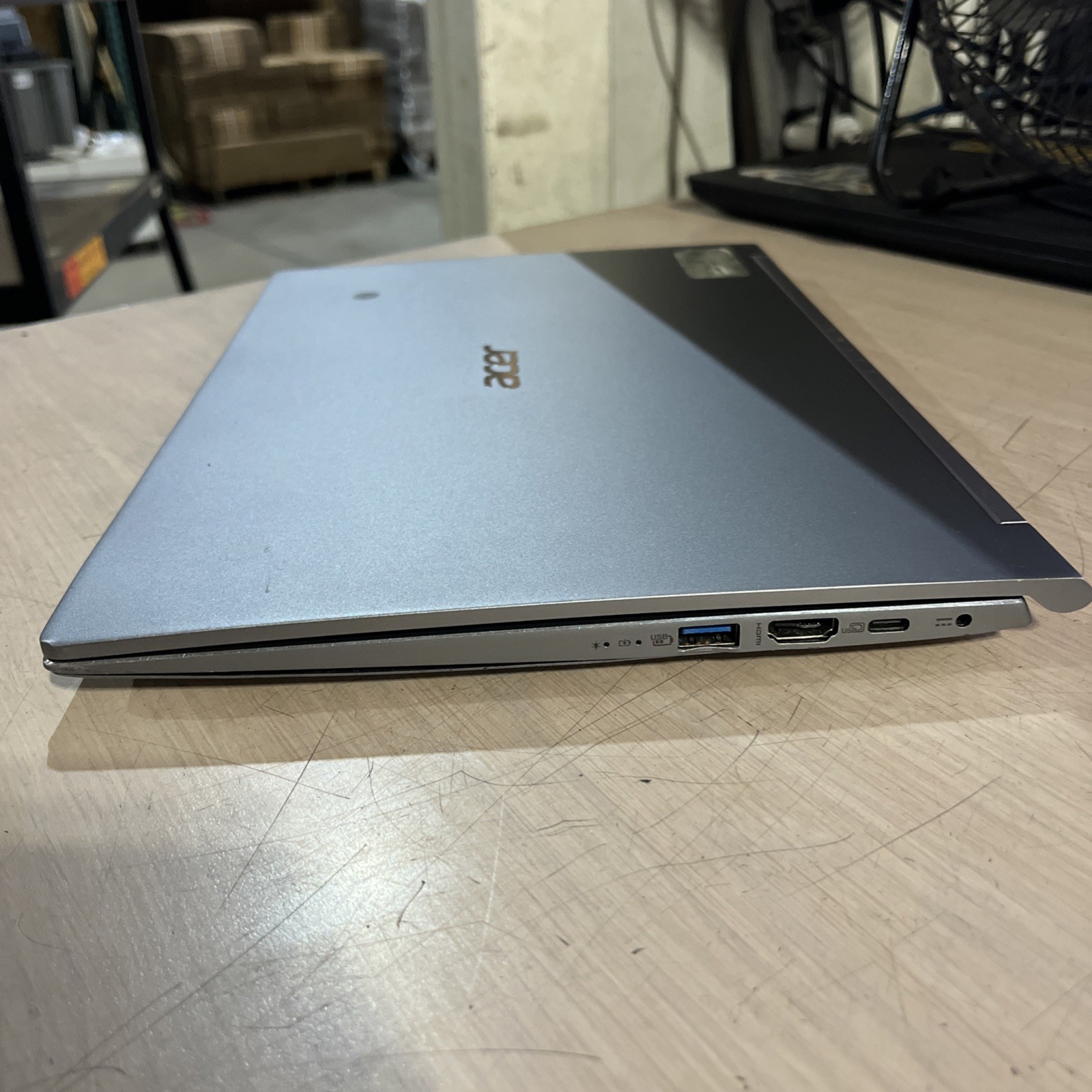 ACER SWIFT 3 INTEL CORE I5 8TH GEN 8GB RAM NO HD ,